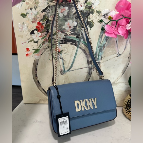 SOLD❤️🌷DKNY sina blue shoulder bag 💙 - Picture 14 of 15